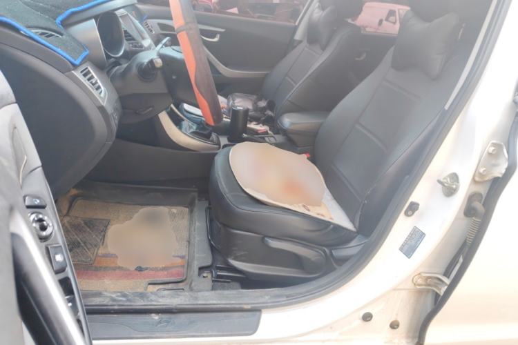 Used Hyundai Elantra (5th Generation / Langdong) 2016 1.6L Manual Luxury Model
