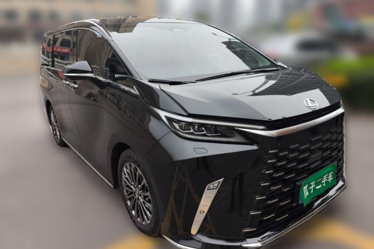 Used Lexus LM 2023 500h Six-Seater Prestige Edition
