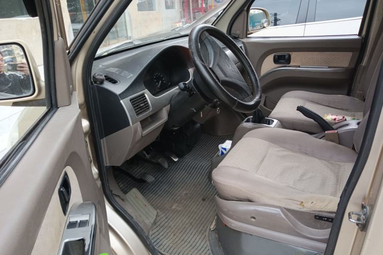 Used Wuling Rongguang 2011 1.2L Standard Version
