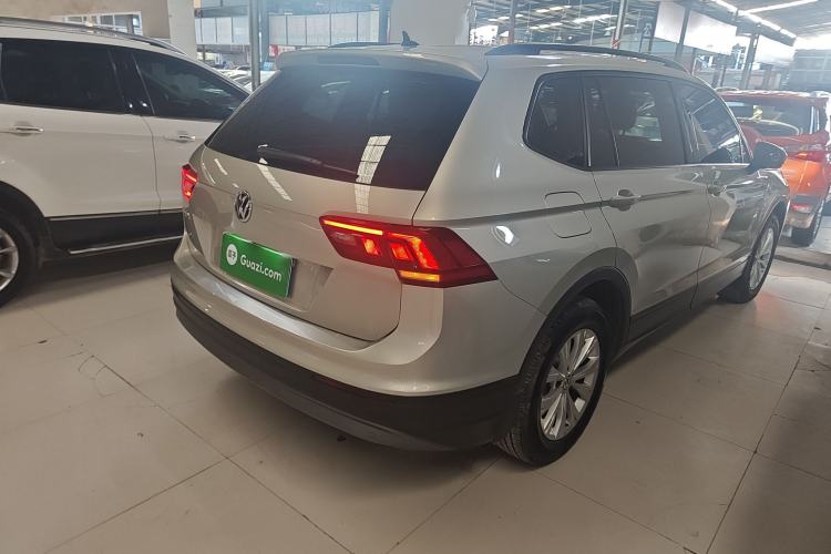 Used Volkswagen Tiguan L 2017 330TSI Automatic Two-Wheel Drive Luxury Edition
