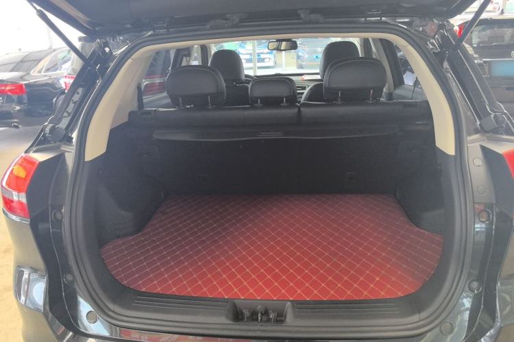 Used Geely Auto Emgrand X7 Sport 2016 1.8TD Automatic Smart Model Trunk