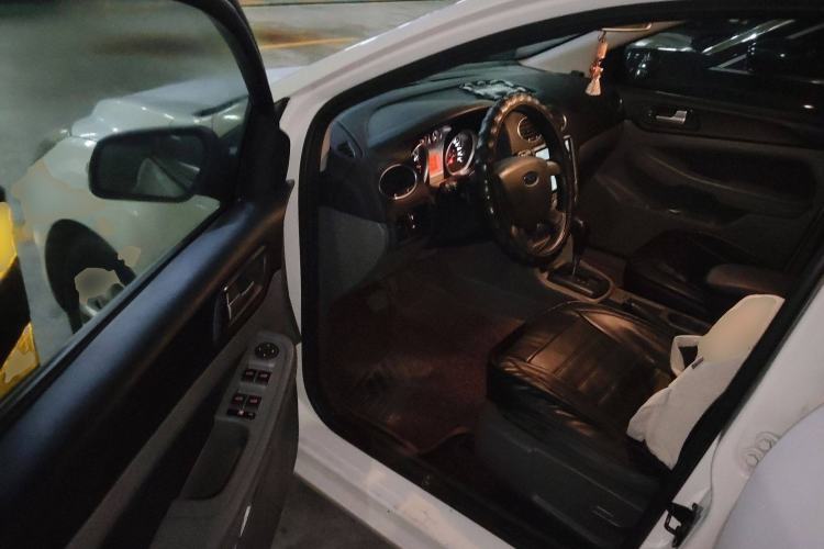 Used Ford Focus 2013 Hatchback Classic 1.8L Automatic Base Model Driver Seat