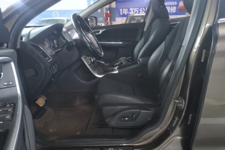 Used Volvo XC60 2015 T5 Smart Edition