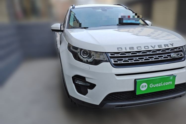 Used Land Rover Discovery Sport 2016 2.0T SE Front Right 45 Deg