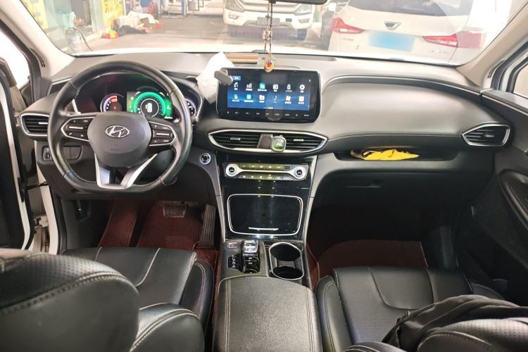 Used Hyundai Santa Fe 2020 380 TGDi Automatic Two-Wheel Drive GLS Luxury Edition Center Console