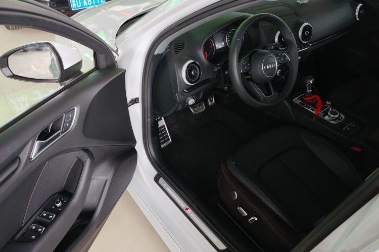 Used Audi A3 2020 Limousine 35 TFSI Fashion Edition China VI Emission Standard