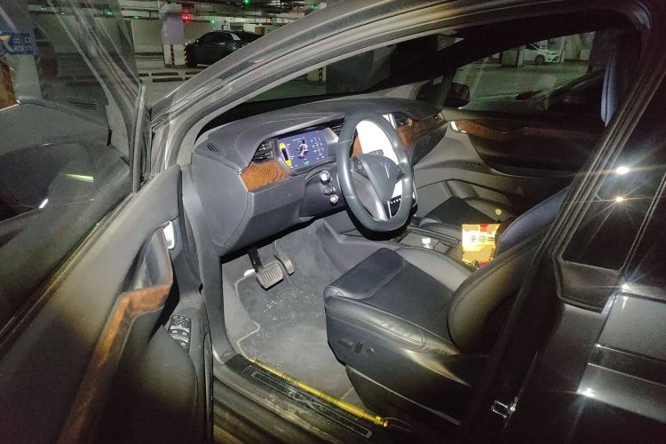 Used Tesla Model X 2019 Long-Range Version Driver Seat