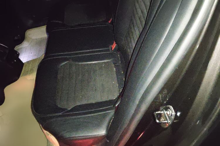 Used Volkswagen Magotan 2012 Revised Version 2.0 TSI Supreme Edition Left Rear Seat