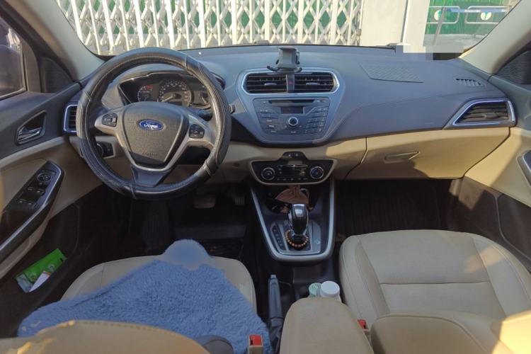 Used Ford Escort 2015 1.5L Automatic Fashion Model