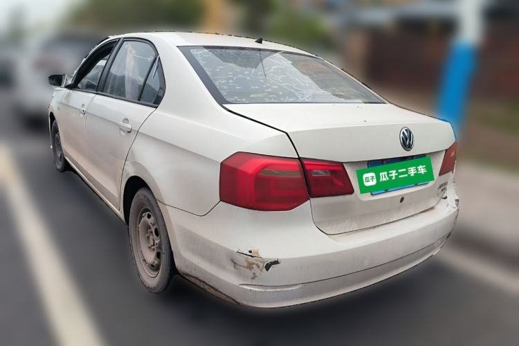 Used Volkswagen Jetta 2015 Value Edition 1.6L Manual Fashionable Style Rear Left 45 Deg