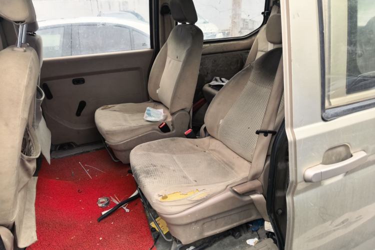 Used Wuling Rongguang 2014 1.2L S Standard Model
