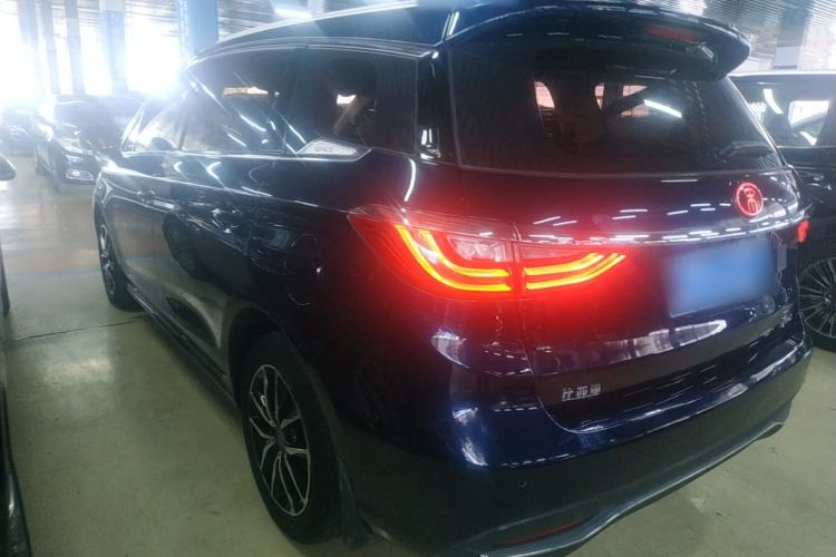 Used BYD Song MAX 2017 1.5T Automatic Smart Connect Elite 7-Seater Rear Left 45 Deg