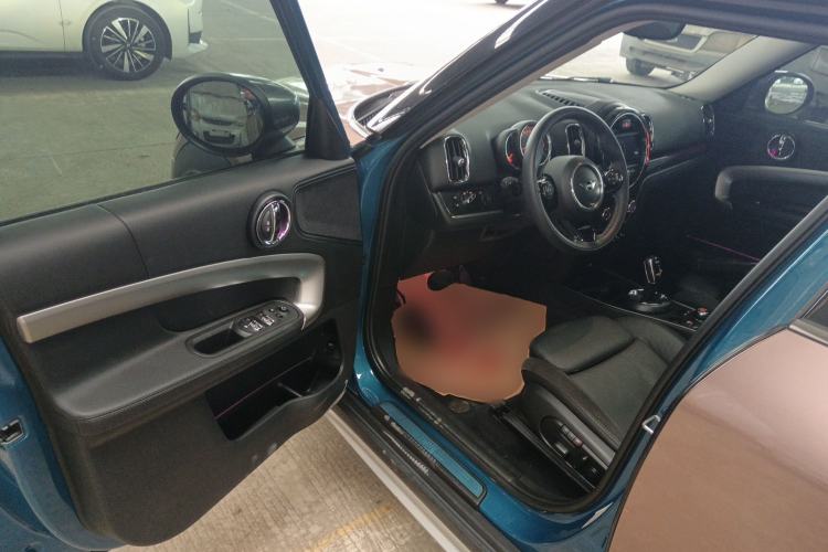 Used MINI Countryman 2019 1.5T COOPER ALL4 Artist Weekend Travel Edition
