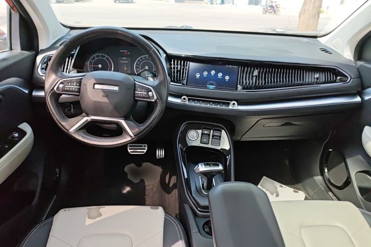 Used Haval H2s 2017 Red-Label 1.5T Dual-Clutch Luxury Model
