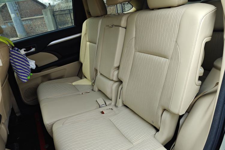 Used Toyota Highlander 2015 2.0T Four-Wheel Drive Elite Edition 7-Seater
