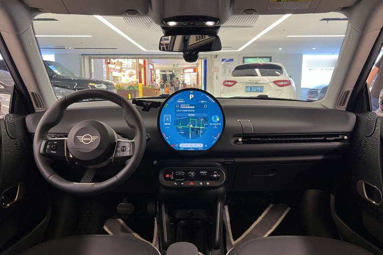 Used MINI Electric COOPER 2024 456km COOPER E Classic Edition Interior 8