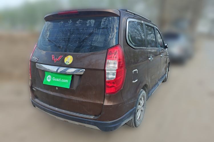 Used Wuling Hongguang 2014 1.5L S Luxury Model
