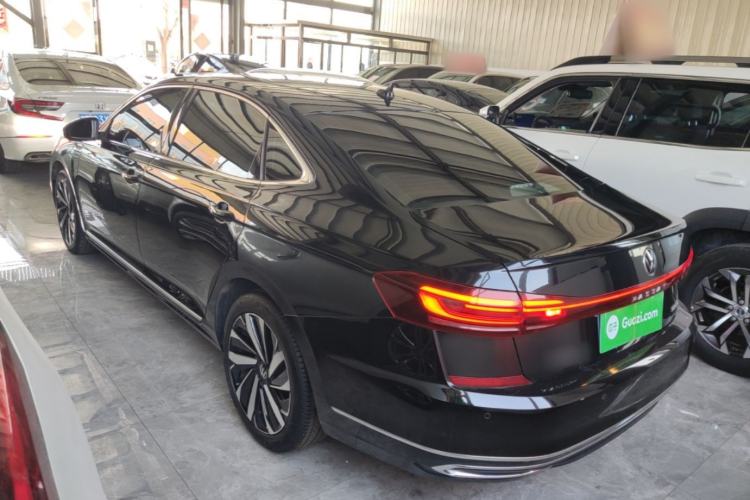 Used Volkswagen Passat 2024 380TSI Dragon Edition
