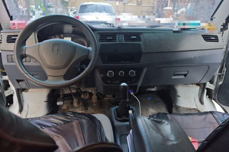 Used Jinbei Hiace X30 2020 1.5L Super-Comfortable Version China VI Standard SWC15M Center Console