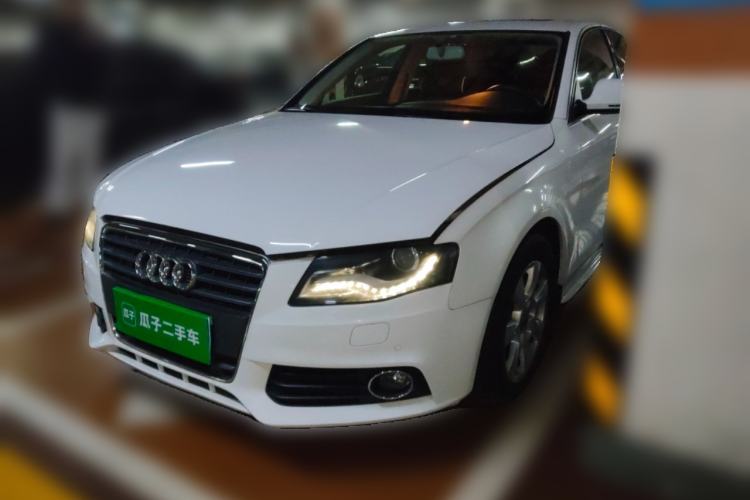 Used Audi A4L 2012 2.0 TFSI automatic Comfort trim level