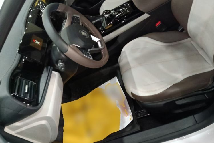 Used BYD Qin PLUS 2024 HONOR Edition DM-i 55KM Leading Model