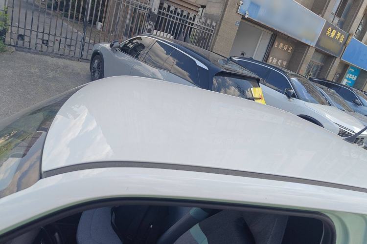 Used Wuling Hongguang MINIEV 2022 Macaron Premium Model – Lithium Iron Phosphate