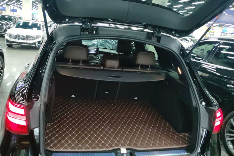 Used Mercedes-Benz GLC 2019 GLC 260 L 4MATIC Dynamic Model