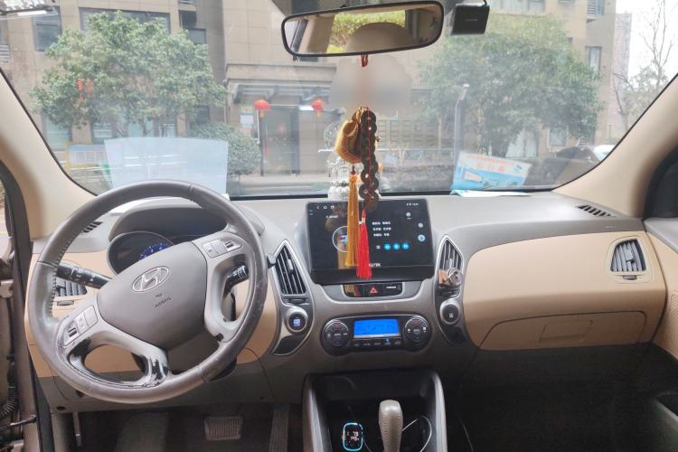 Used Hyundai ix35 2012 2.0L Automatic Two-Wheel Drive Elite Edition GLS
