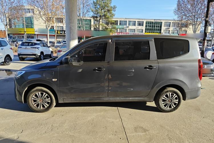 Used Wuling Hongguang New Energy 2024 All-Electric Model 300KM Practical Version