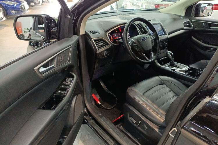 Used Ford Edge 2018 Facelifted EcoBoost 245 Two-Wheel-Drive Platinum Edition 5 Seats China V Emission Standard