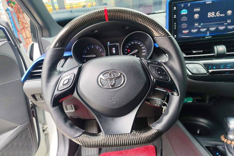 Used Toyota C-HR 2018 2.0L Elite Edition China V standard Steering Wheel