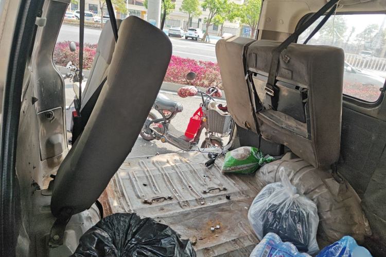 Used FORTHING Lingzhi 2012 Commercial Version 1.6L Special Offer Model
