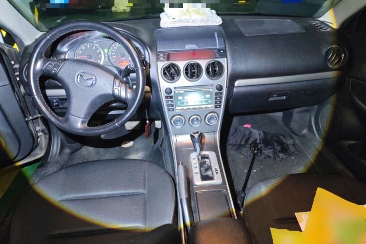 Used Mazda 6 2015 2.0L Automatic Fashion Edition Center Console