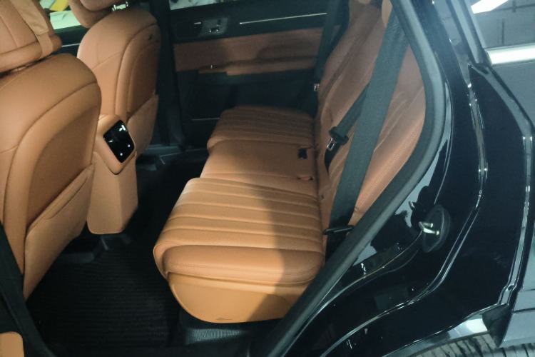 Used JETOUR Shanhai L7 Plus 2025 Model 220km Flagship 7-seater Left Rear Seat