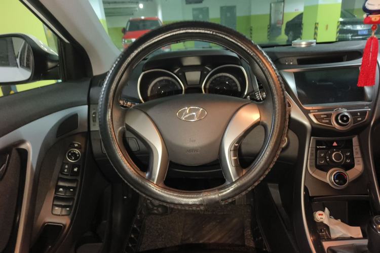 Used Hyundai Elantra (5th Generation / Langdong) 2016 1.6L Manual Luxury Model
