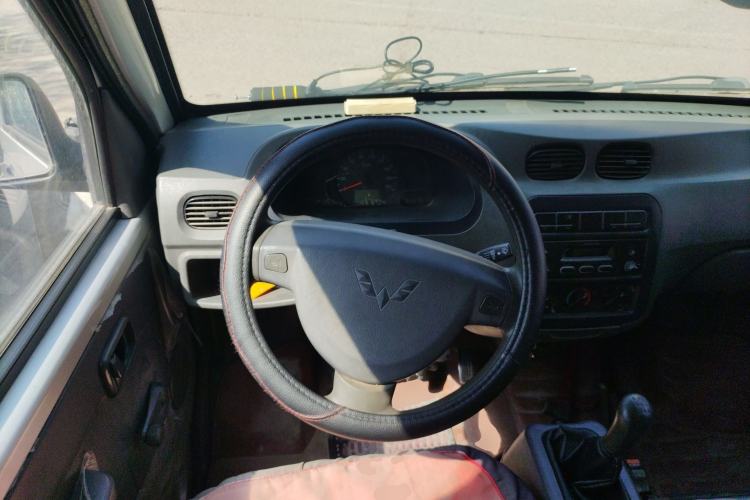 Used Wuling Zhiguang 2010 1.0L New Version Practical Edition with Short Body