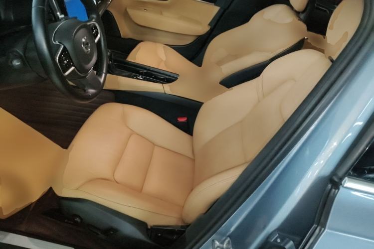 Used Volvo S90 2017 T5 Zhiyuan Edition
