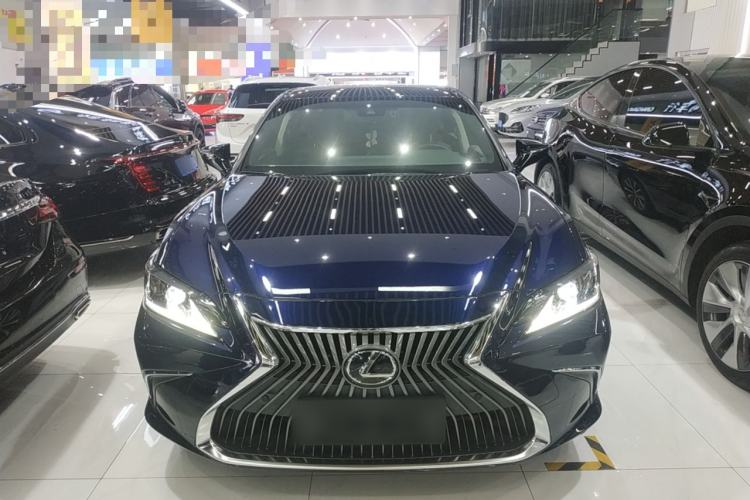 Used Lexus ES 2020 200 Excellence Edition
