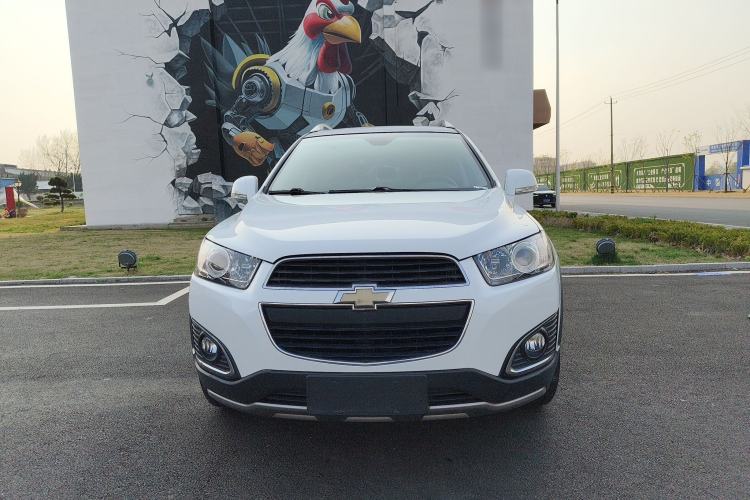 Used Chevrolet Captiva 2017 2.4L 4x4 Flagship Edition 7-Seater
