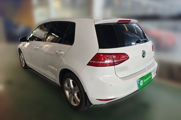 Used Volkswagen Golf 2015 1.6L Automatic Comfort Model Rear Left 45 Deg