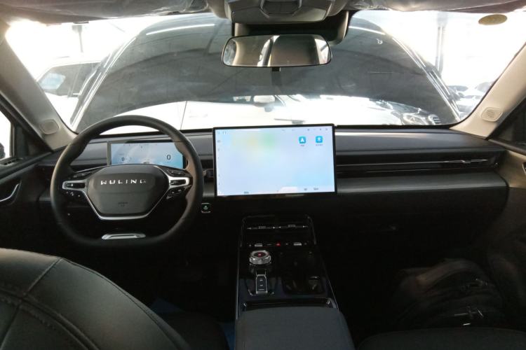 Used Wuling Xingguang 2024 Co-Creation Edition 510 Advanced Model
