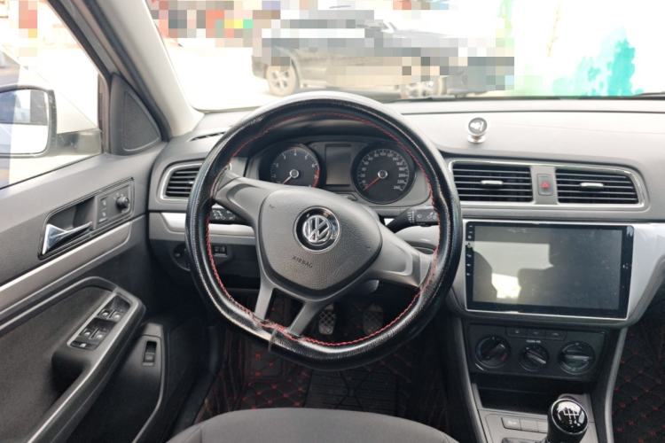 Used Volkswagen Lavida 2017 1.6L Manual Fashion Edition