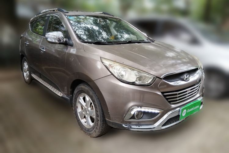 Used Hyundai ix35 2010 2.0L Manual Two-Wheel Drive New Edition GL
