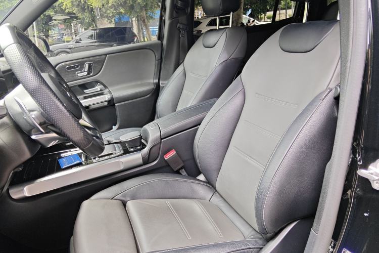 Used Mercedes-Benz GLB AMG 2021-Year Restyled AMG GLB 35 4MATIC Left Front Seat