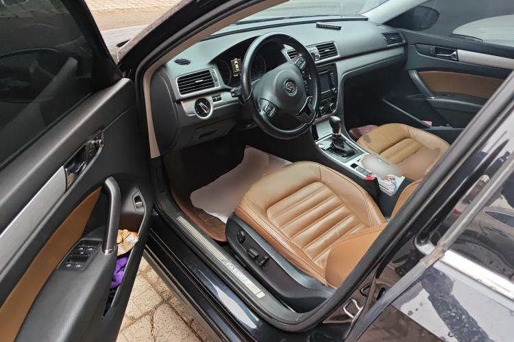 Used Volkswagen Passat 2014 1.8TSI DSG Prestige Navigation Edition
