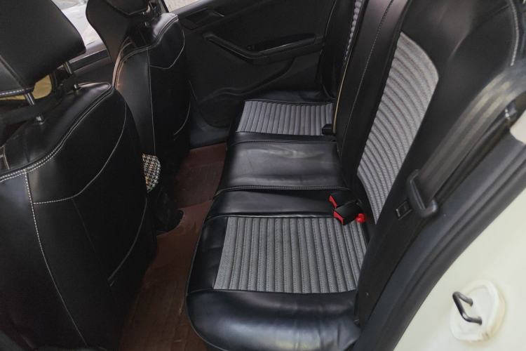 Used Volkswagen Jetta 2013 1.4L Manual Fashion Model