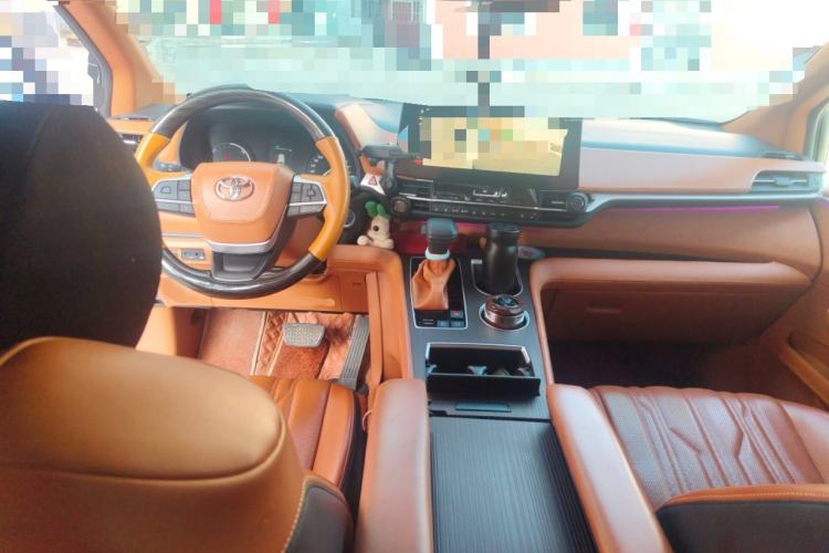 Used Toyota SIENNA 2023 2.5L Hybrid Comfort Edition