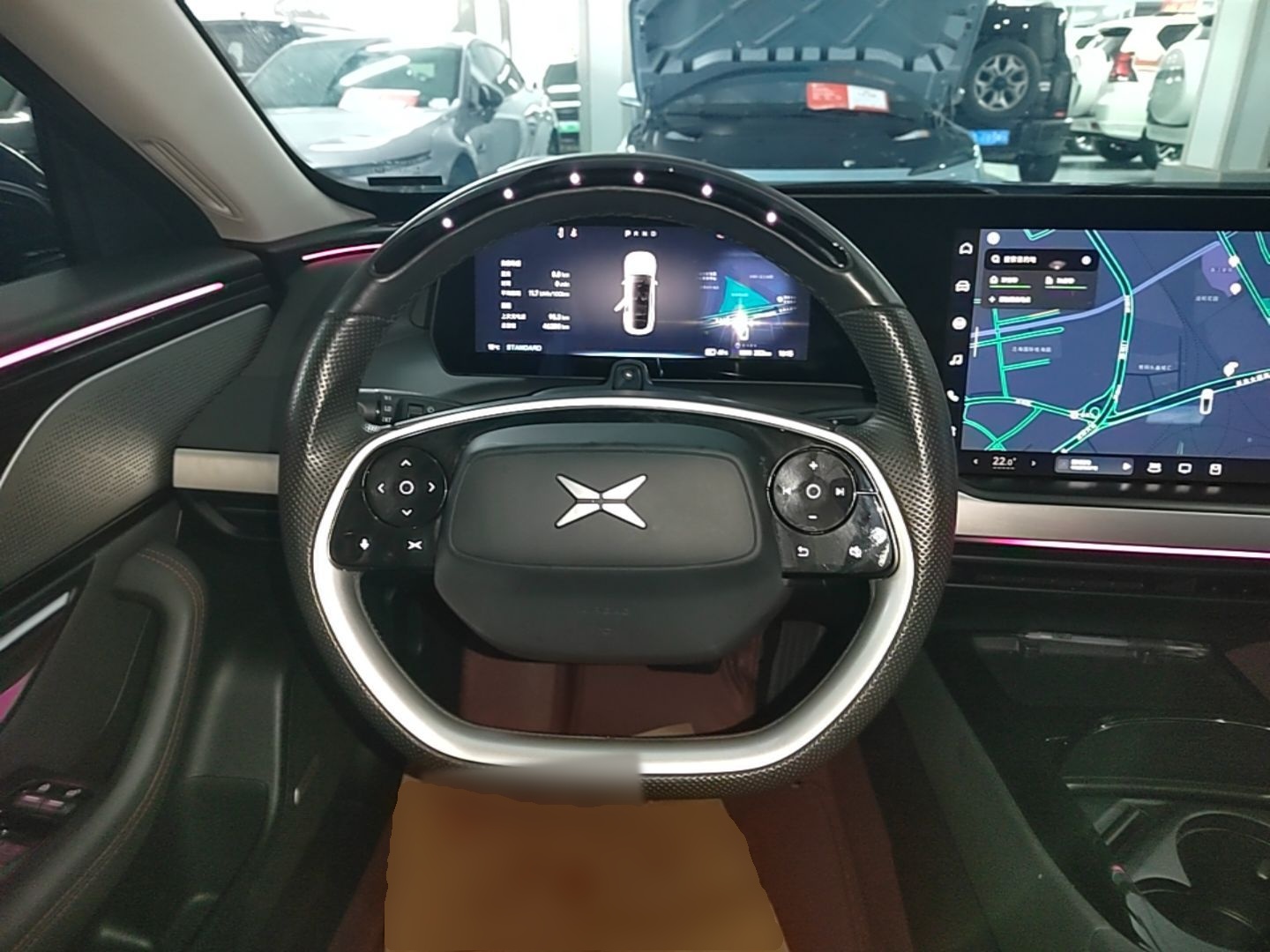 XPeng P7 2022 480E+ — снимка 13