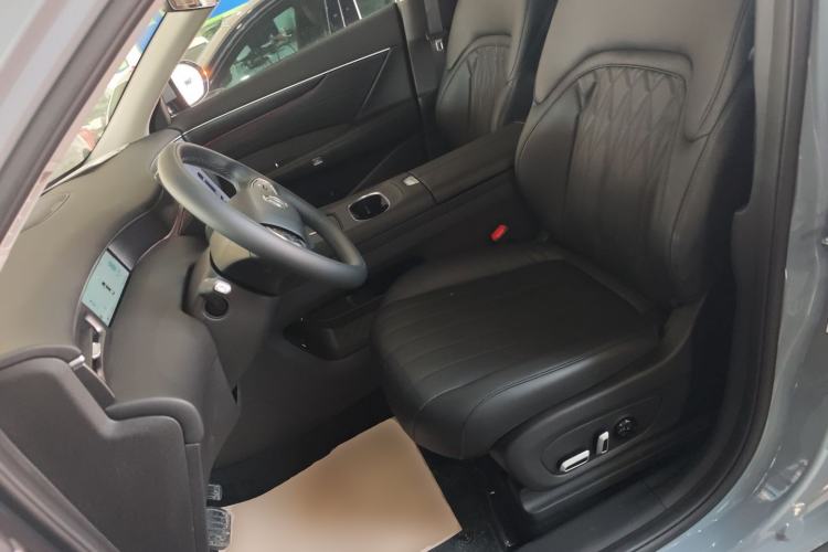 Used Dongfeng Aeolus Aeolus L8 2025 Model 112KM Dream Edition
