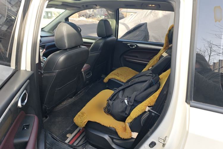 Used GAC Trumpchi M6 2021 270T DCT Luxury Edition (7-seater) Left Rear Seat